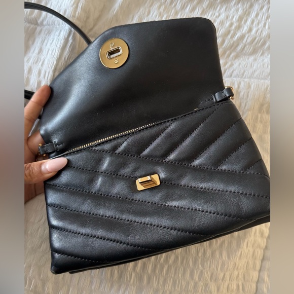 Tory Burch Kira chevron chain wallet / Crossbody in black - Picture 6 of 11